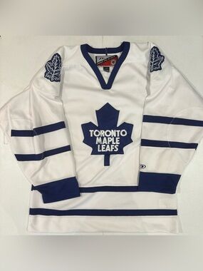 Vintage 90’s Pro Player Toronto Maple Leafs NHL Hockey jersey size Large
